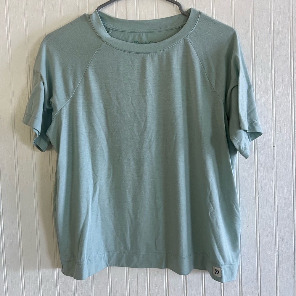 Duck Camp Light Weight Performance t-shirt.